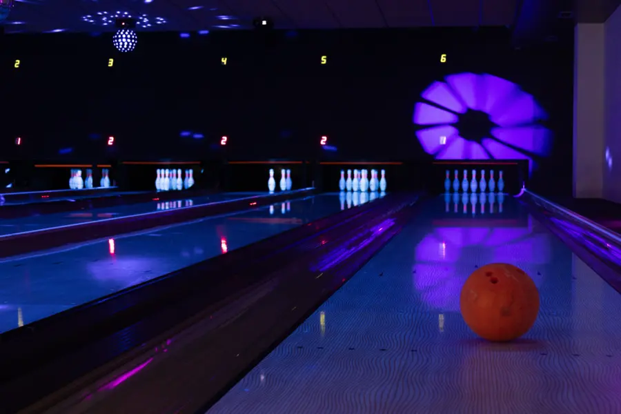 Bowlingbal op baan