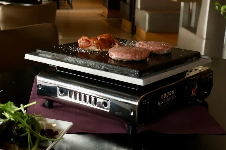 Steengrill ruggestee 2025 1
